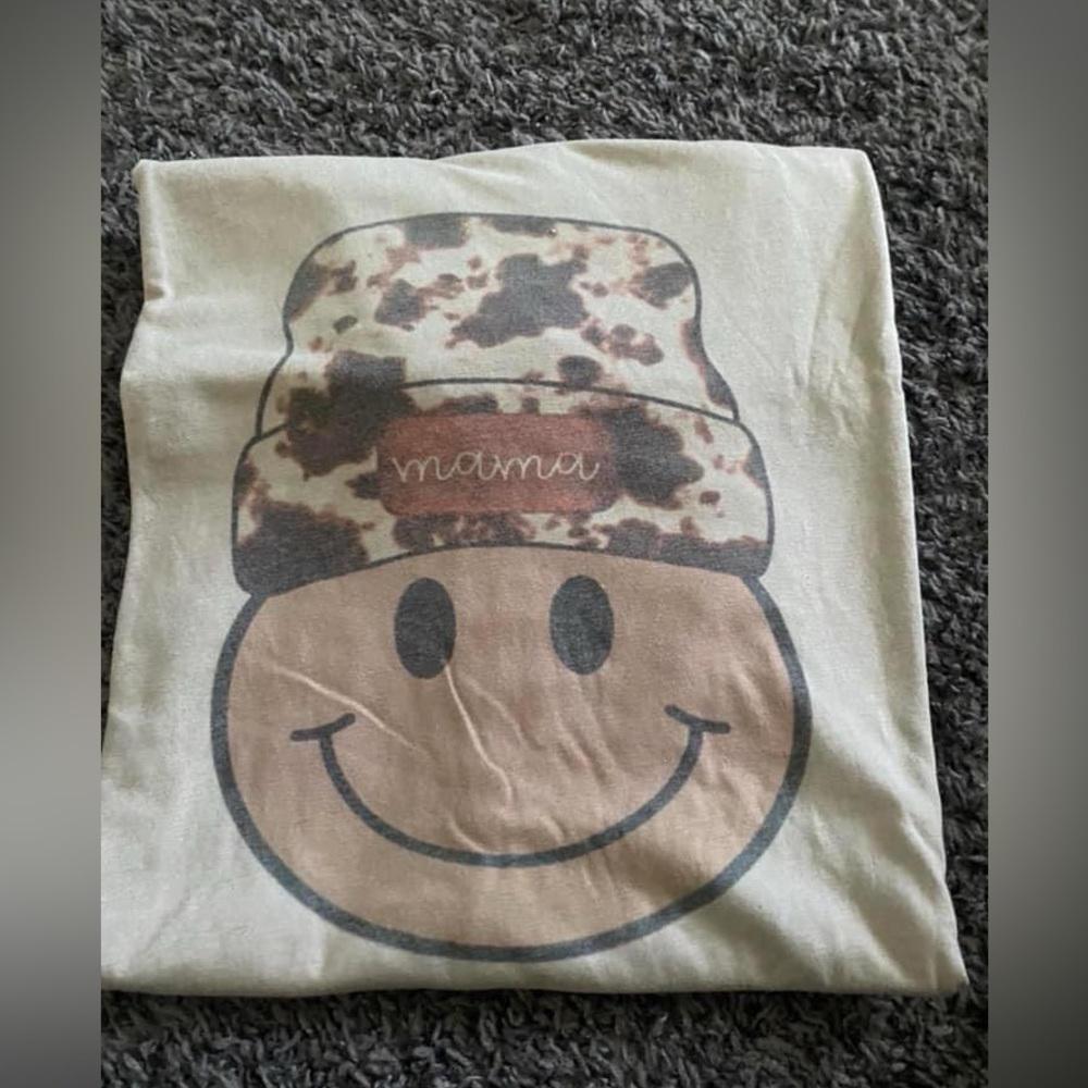 Women’s Bella canvas tee brand new large